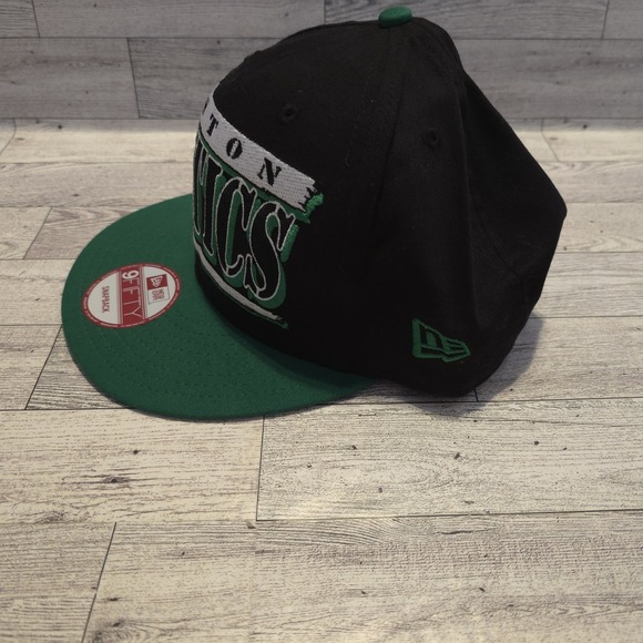 New Era Boston Celtics Basketball Cap NBA Hardwood Classic OSFM Snapback Hat - Picture 3 of 11